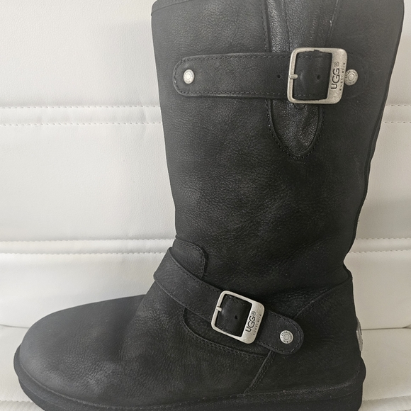 UGG SUTTER WATER RESISTANT LEATHER MOTO BOOTS. BLACK  SIZE 10. - Picture 3 of 7